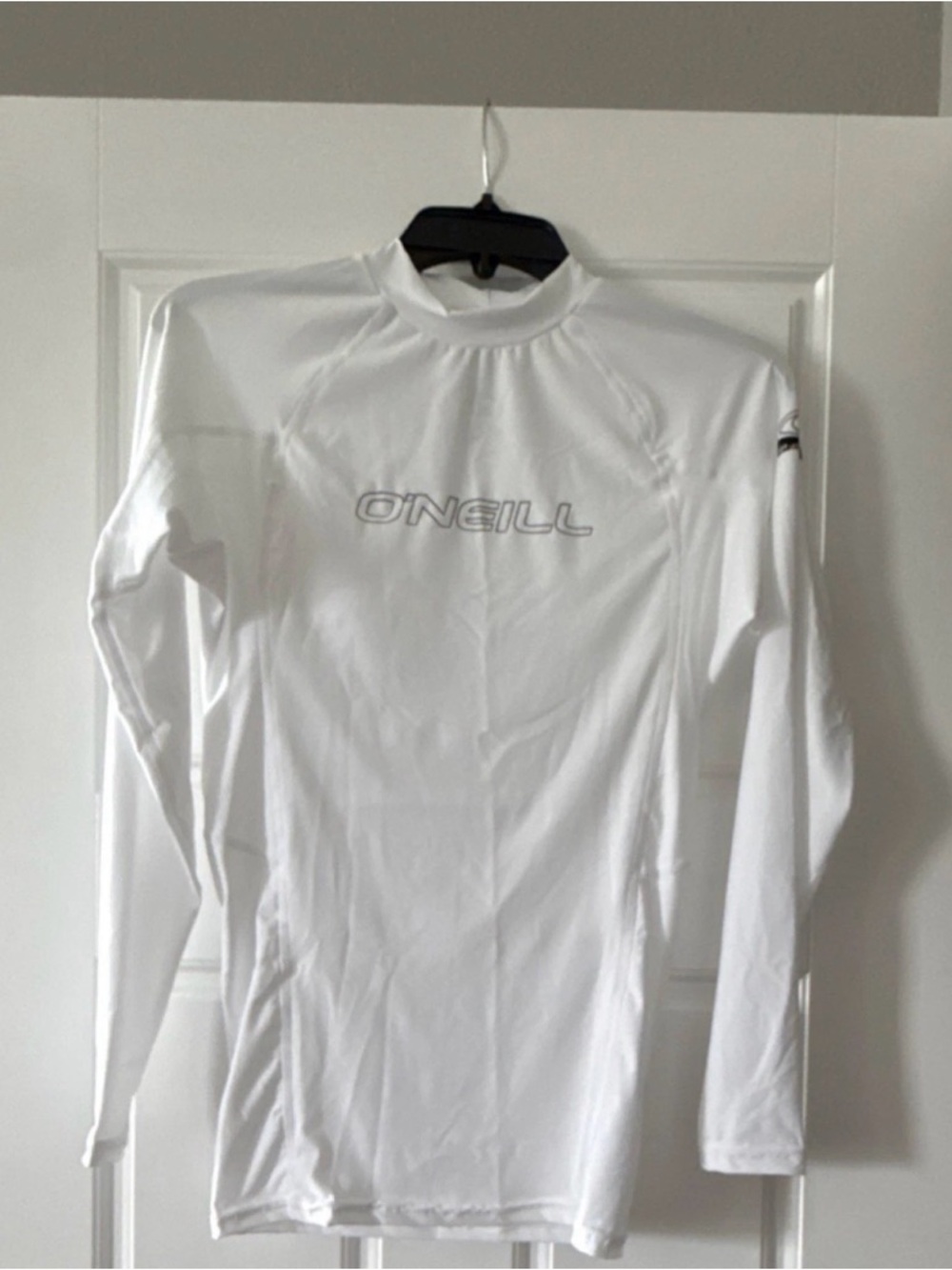 O'Neill Men's White Long-Sleeve Performance Rash Guard